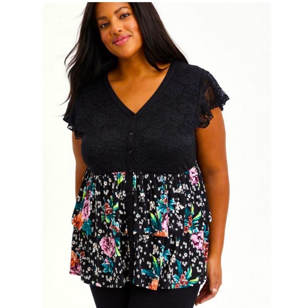 Super Soft V-Neck Lace Bodice Tiered Babydoll Top